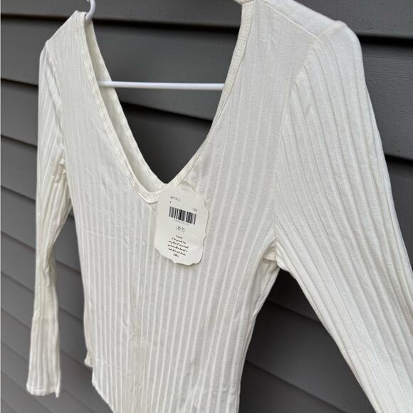 NWT Altar’d State size M Cream Ivory Ribbed Long Sleeve V-Neck Bodysuit - Picture 5 of 12